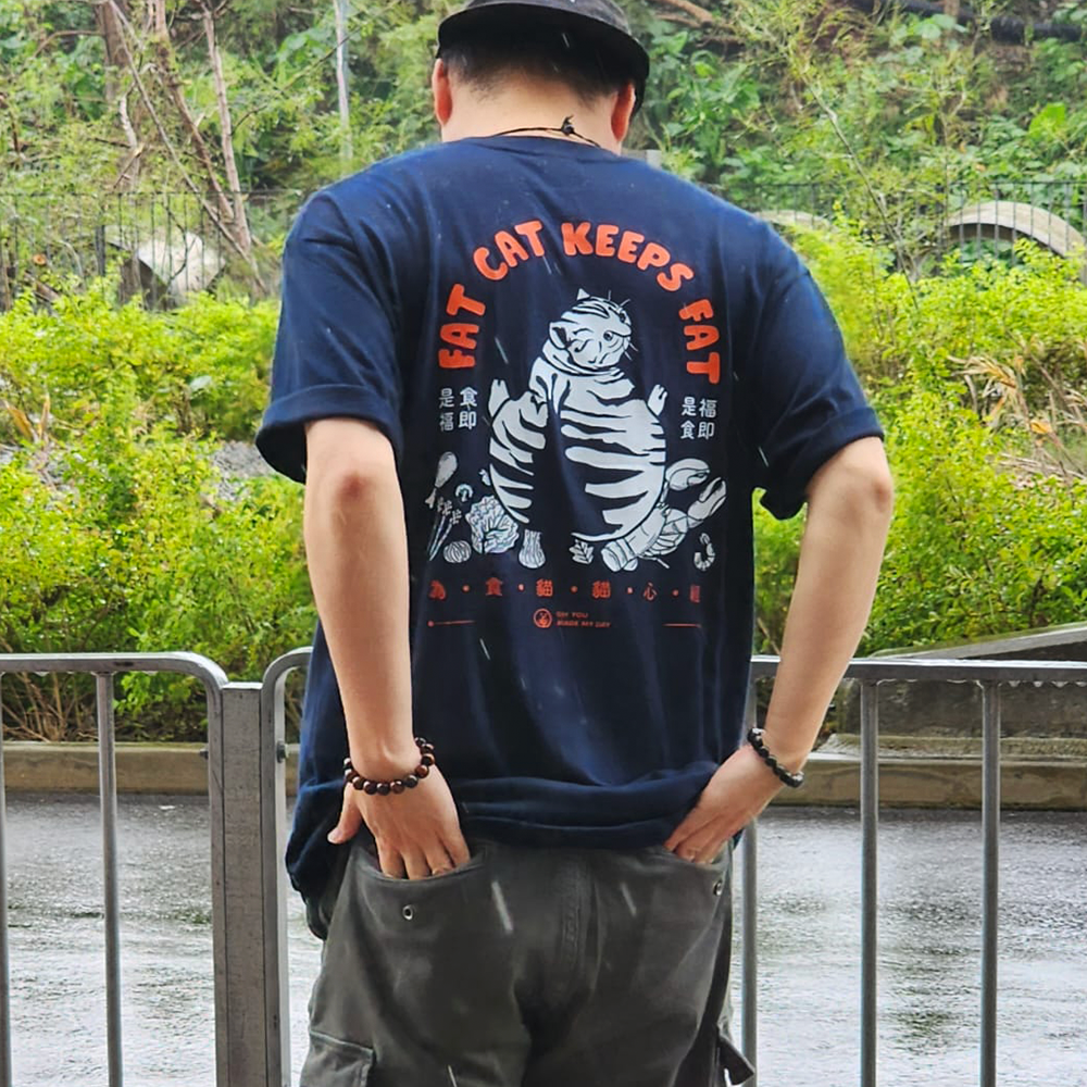 Model Wearing Fat Cat Keeps Fat Cat T-Shirt, Navy Color, Back Side, Casual Style